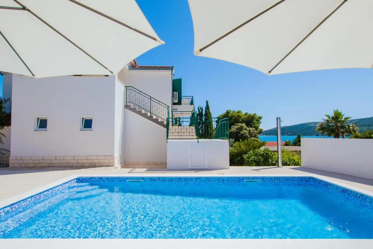 Apartments M Seget Vranjica