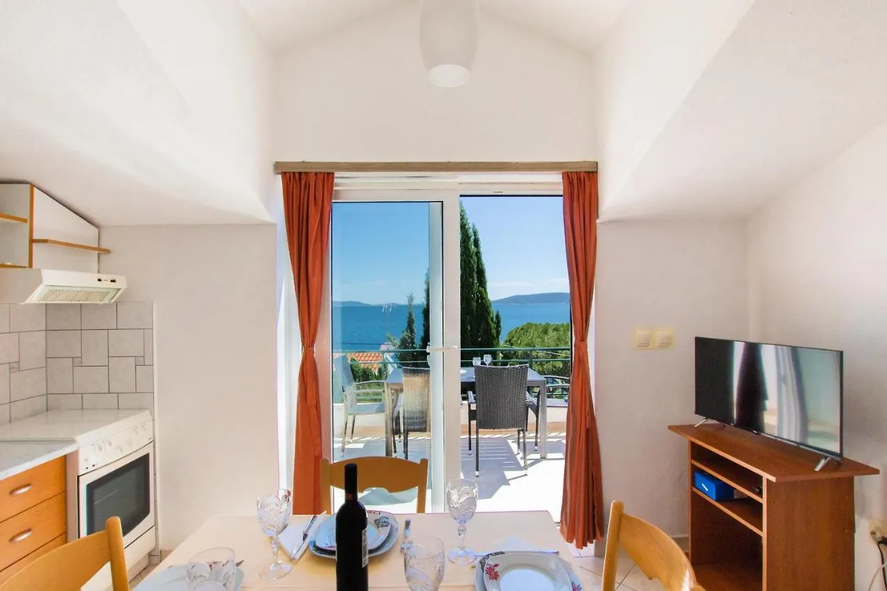 Apartments M Seget Vranjica